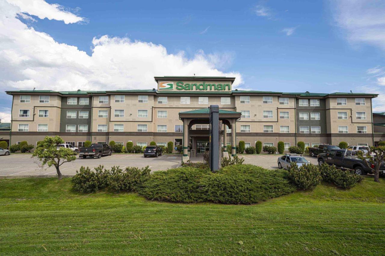 Sandman Hotel Quesnel Exterior foto